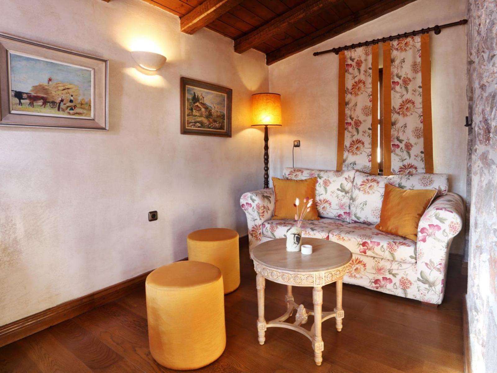 Lousiou Nymphes Escape Suites Dimitsana Ngoại thất bức ảnh