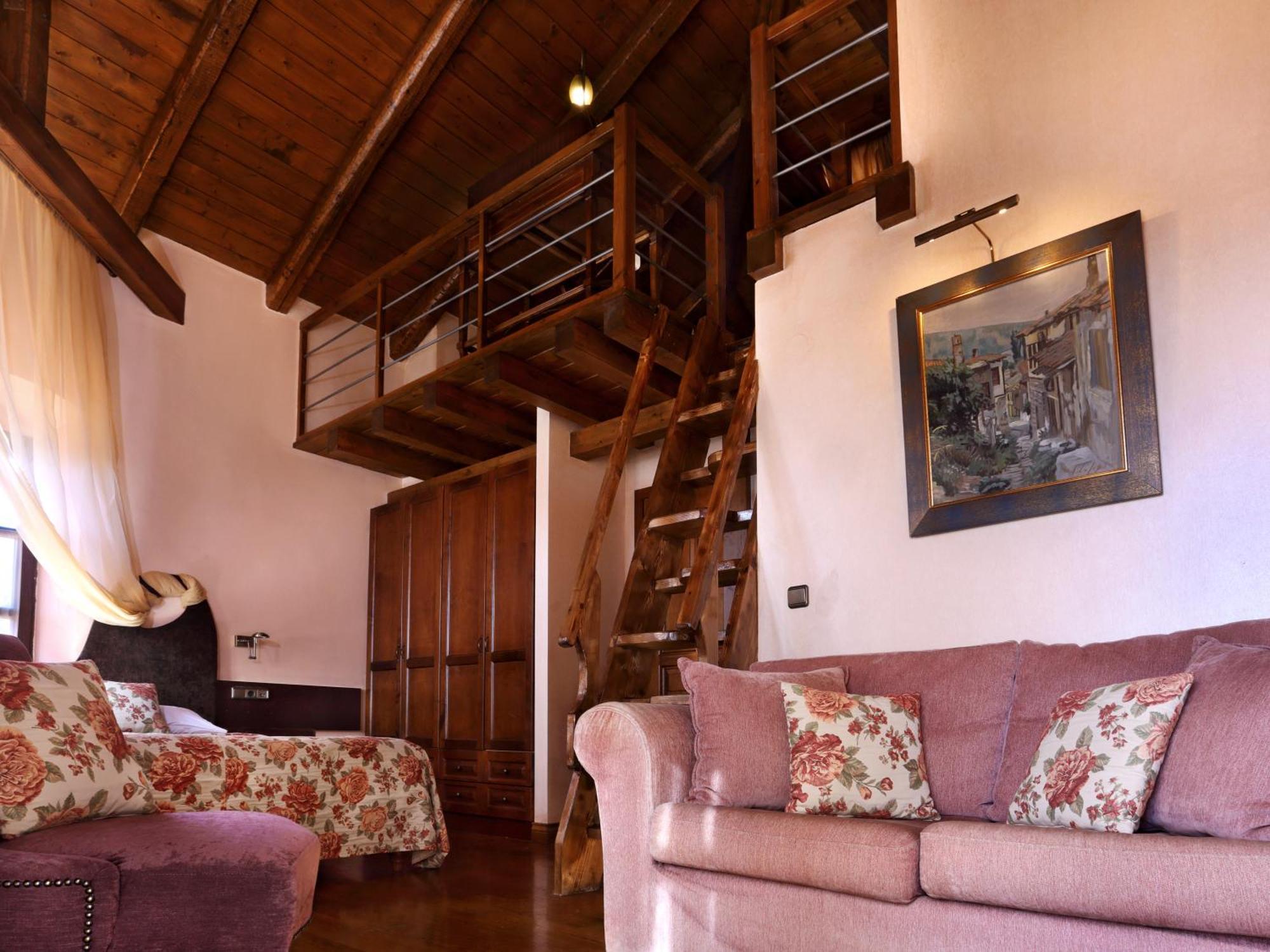 Lousiou Nymphes Escape Suites Dimitsana Ngoại thất bức ảnh