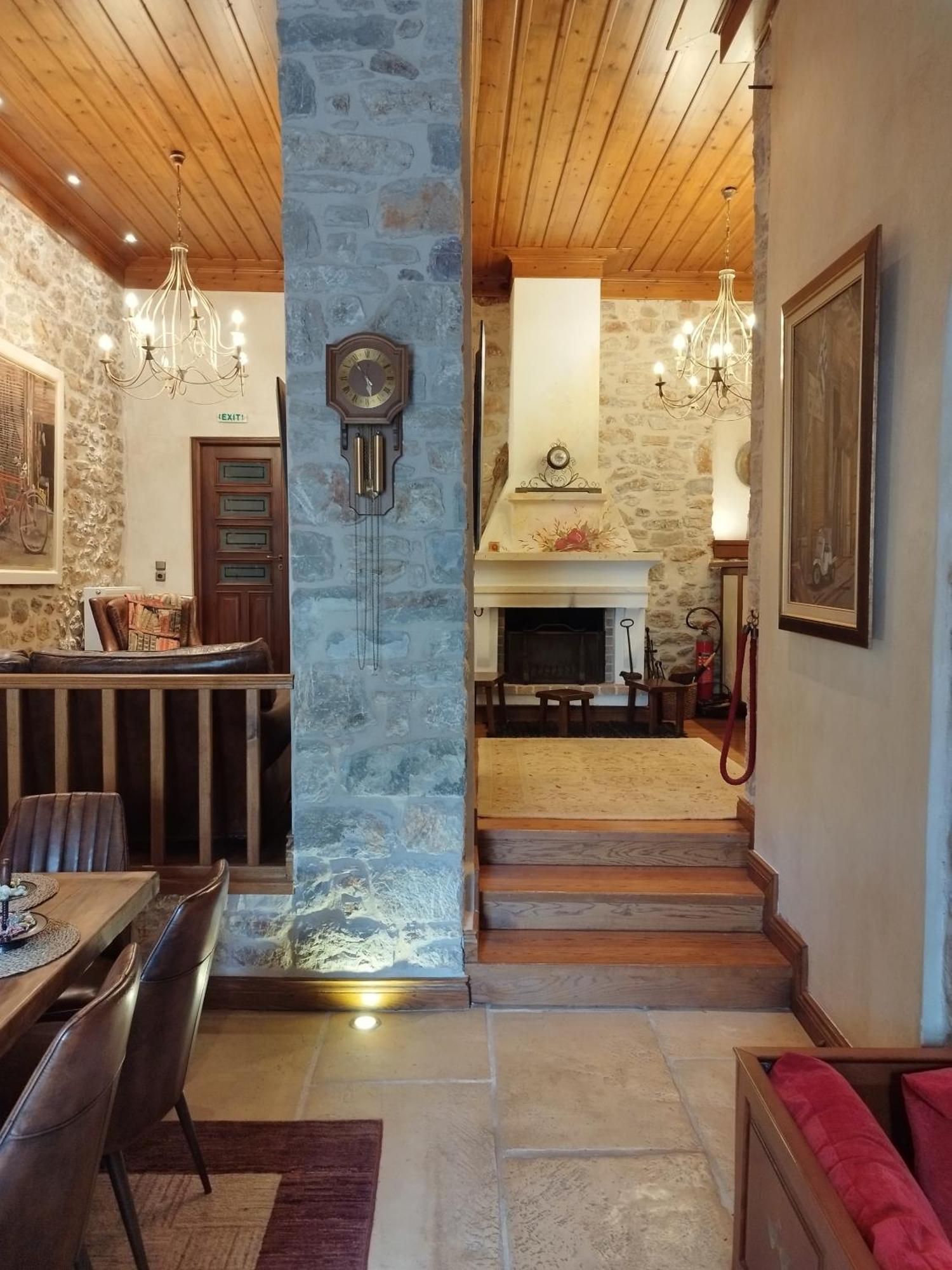 Lousiou Nymphes Escape Suites Dimitsana Ngoại thất bức ảnh